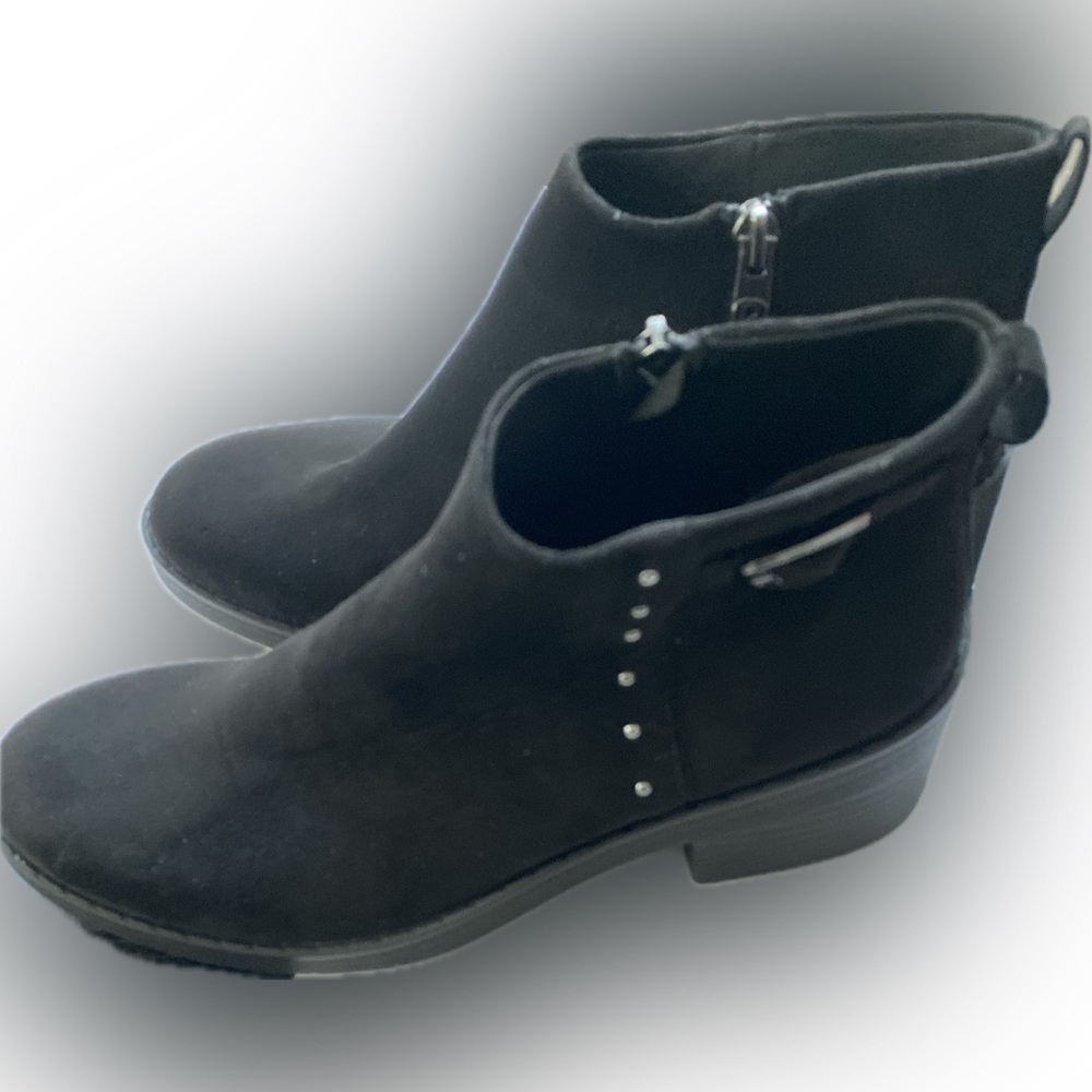 Bzees women’s black washable bootie size 8 M - Picture 6 of 8
